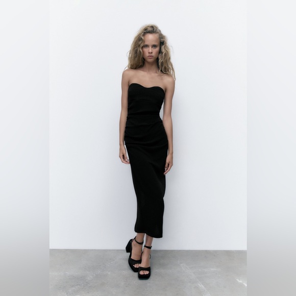 Zara Dresses & Skirts - 💐NWT Zara Black Strapless Dress with Ruching